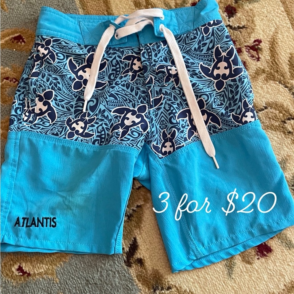 C&R Surfwear Atlantis sea turtle boys swim trunks 5. 3itemsfor$20
